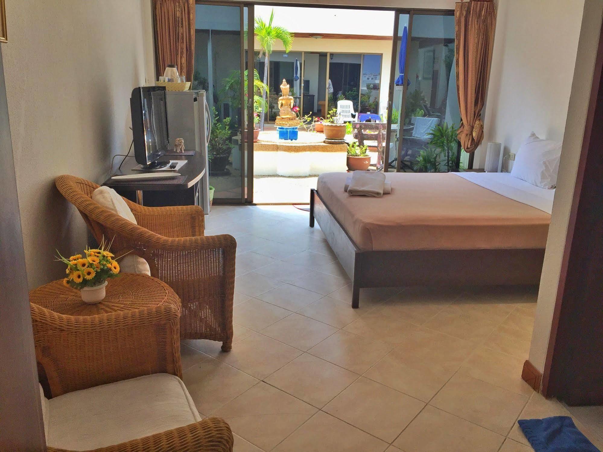 Blue Sky Residence Patong Εξωτερικό φωτογραφία