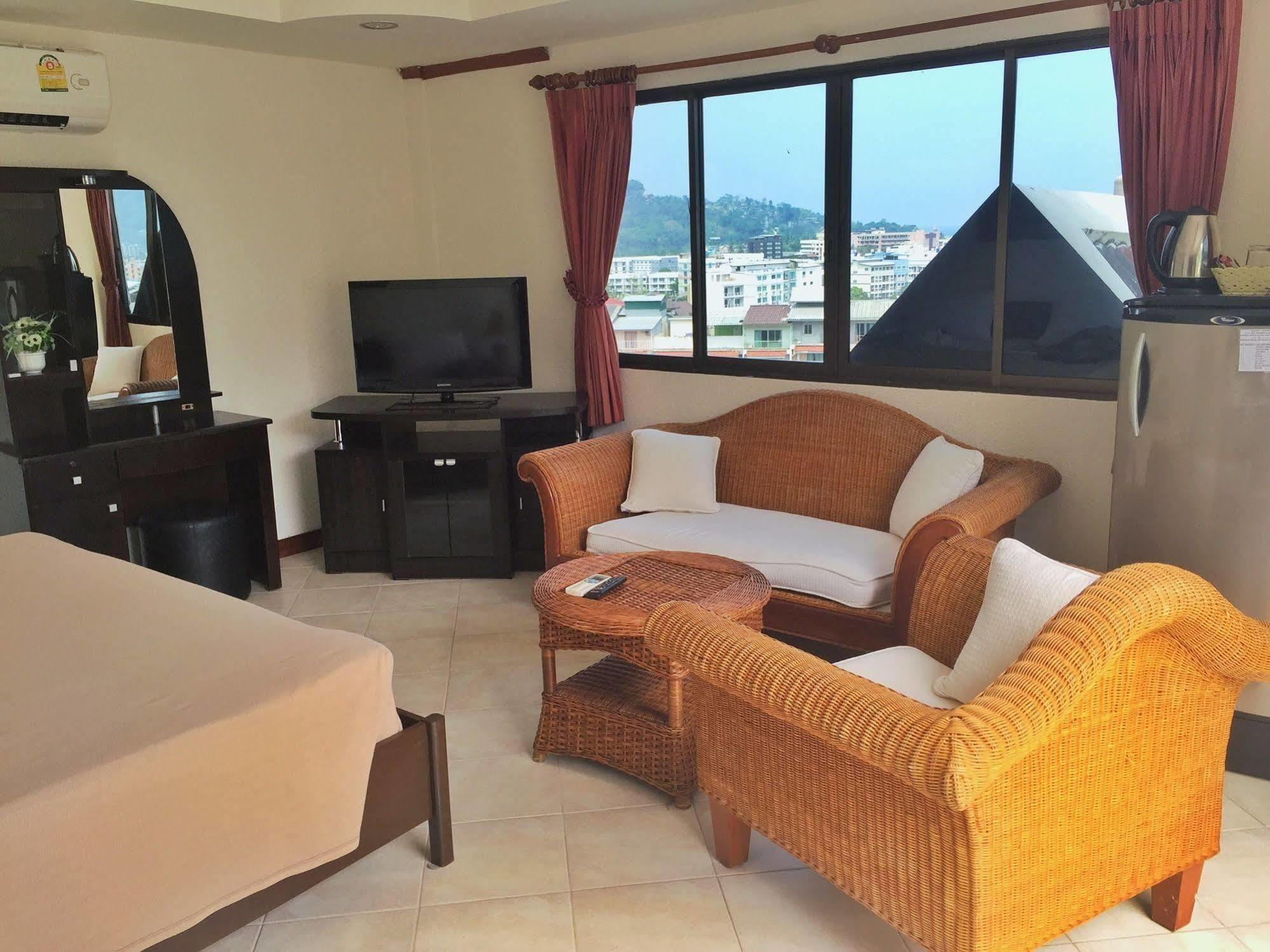 Blue Sky Residence Patong Εξωτερικό φωτογραφία